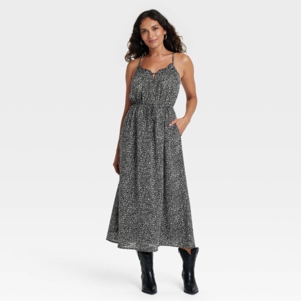 Universal Thread | Black & Cream Smocked  Midi Sundress